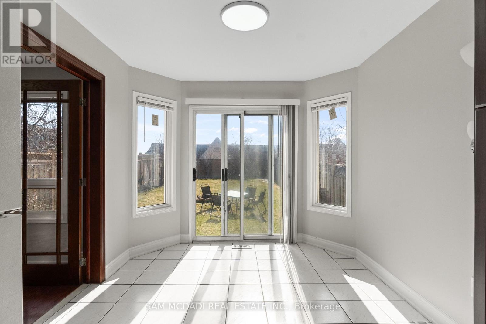 67 Blue Bonnet Drive, Brampton, Ontario  L6Y 4N3 - Photo 15 - W12898440