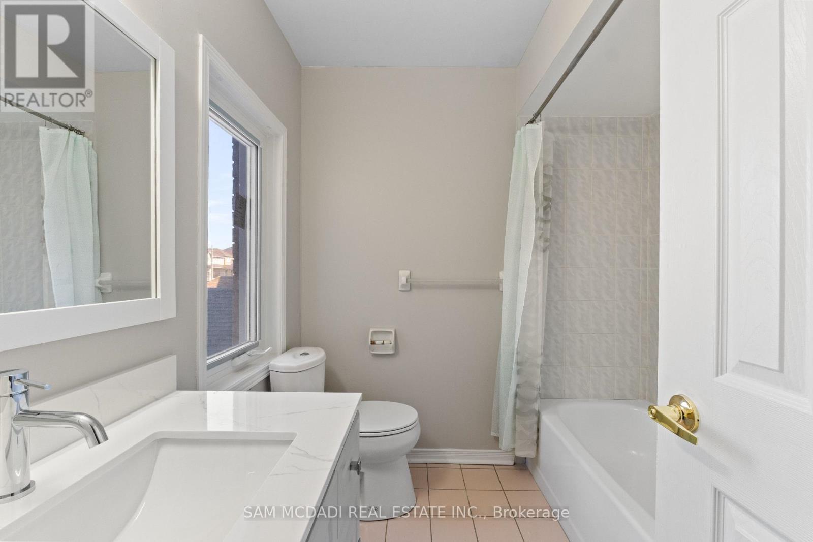 67 Blue Bonnet Drive, Brampton, Ontario  L6Y 4N3 - Photo 24 - W12898440