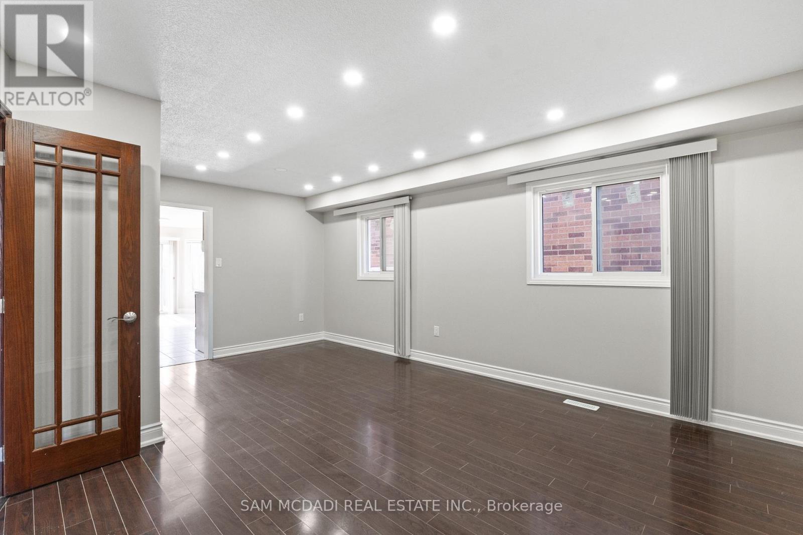 67 Blue Bonnet Drive, Brampton, Ontario  L6Y 4N3 - Photo 7 - W12898440