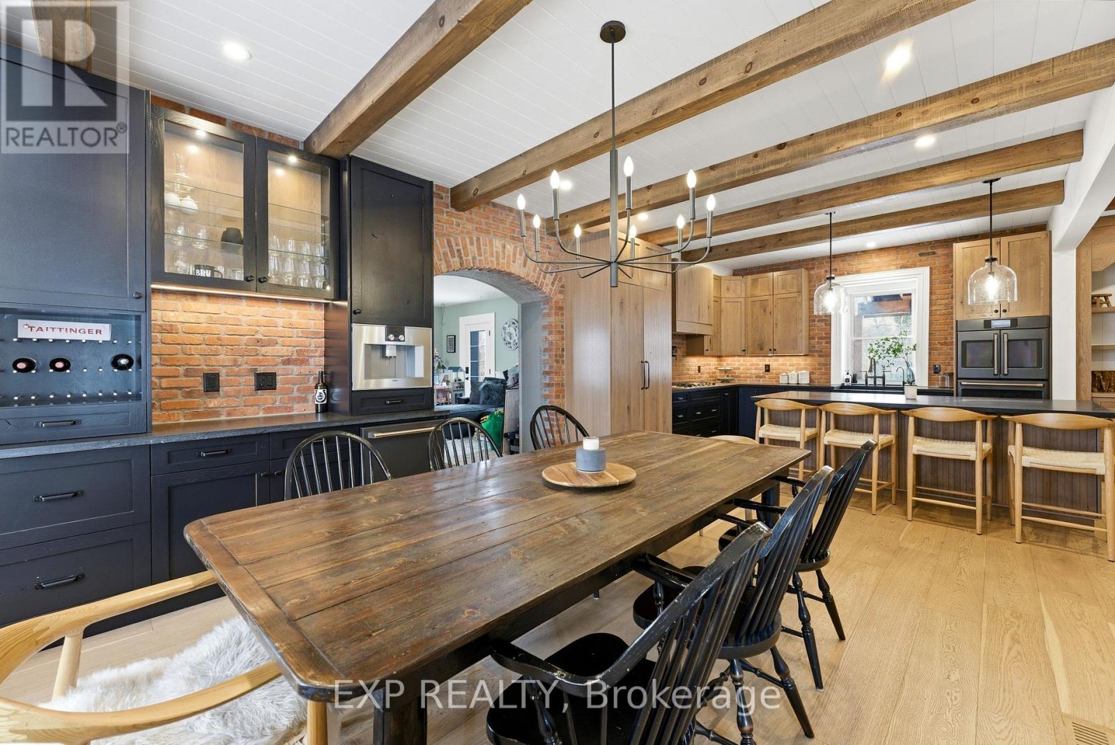 348 Massassauga Road, Prince Edward County, Ontario  K8N 4Z7 - Photo 10 - X12905432