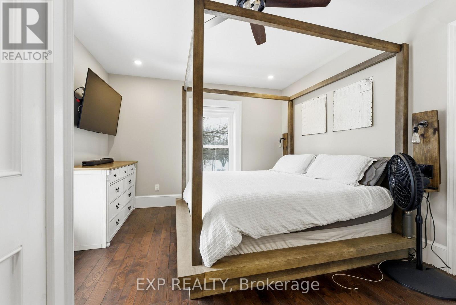 348 Massassauga Road, Prince Edward County, Ontario  K8N 4Z7 - Photo 18 - X12905432