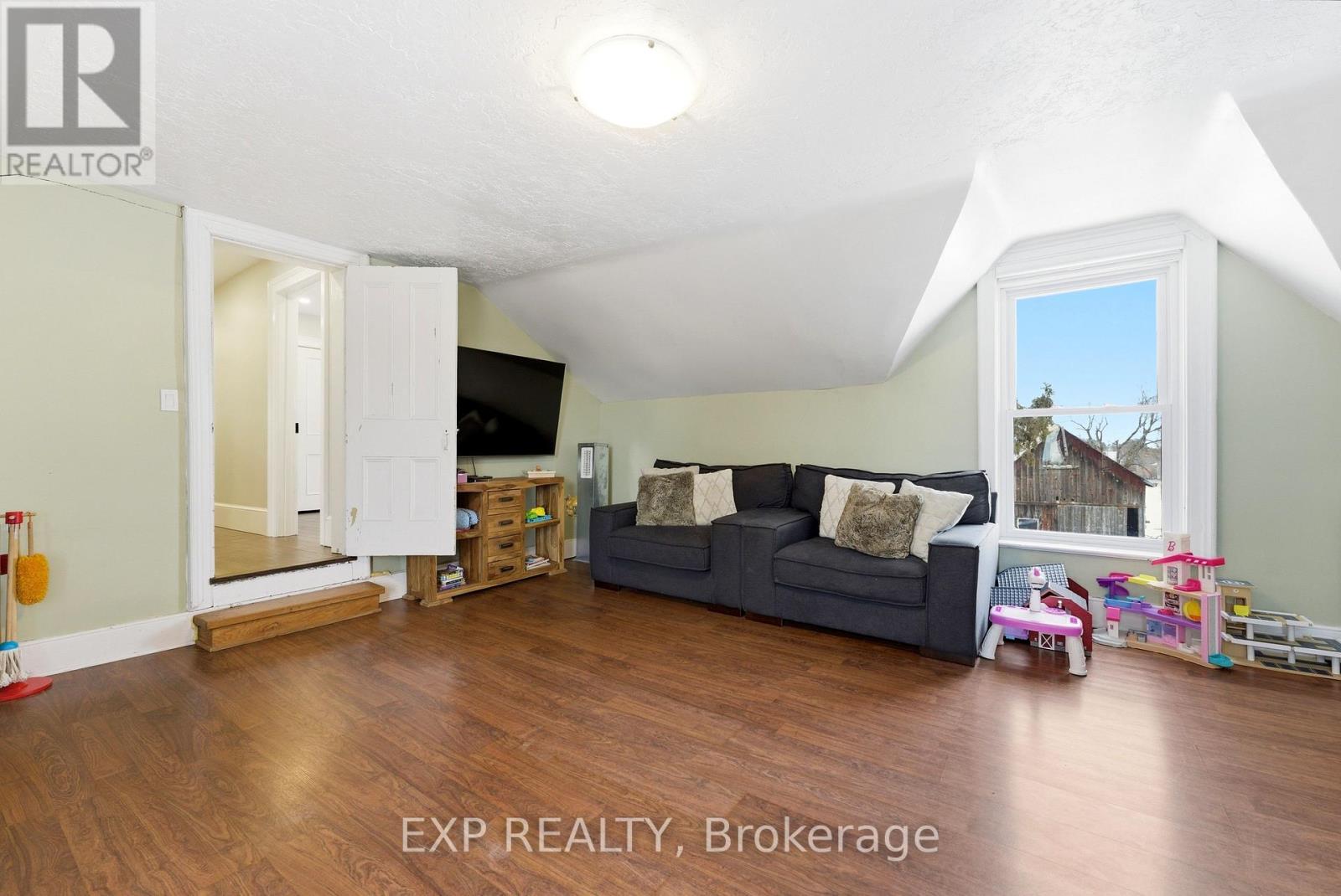 348 Massassauga Road, Prince Edward County, Ontario  K8N 4Z7 - Photo 27 - X12905432