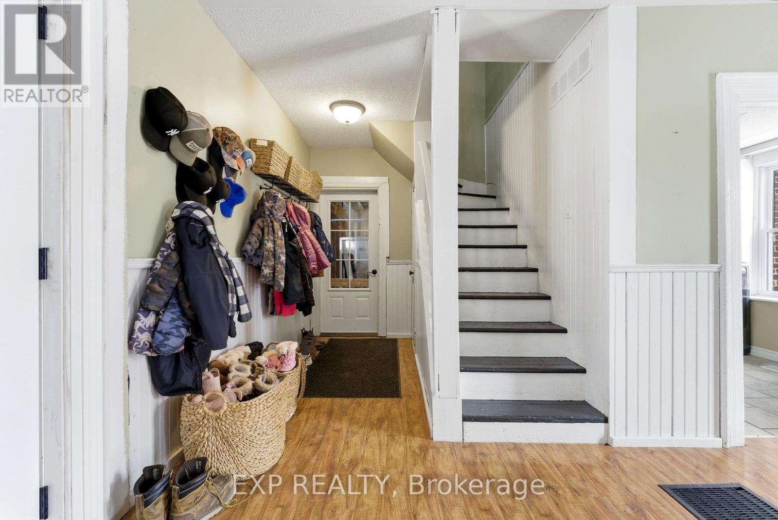 348 Massassauga Road, Prince Edward County, Ontario  K8N 4Z7 - Photo 33 - X12905432