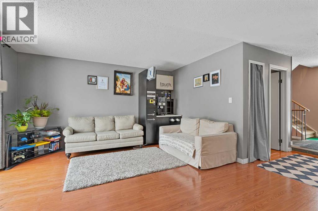 17, 2210 Oakmoor Drive Sw, Calgary, Alberta  T2V 4R4 - Photo 4 - A2285026