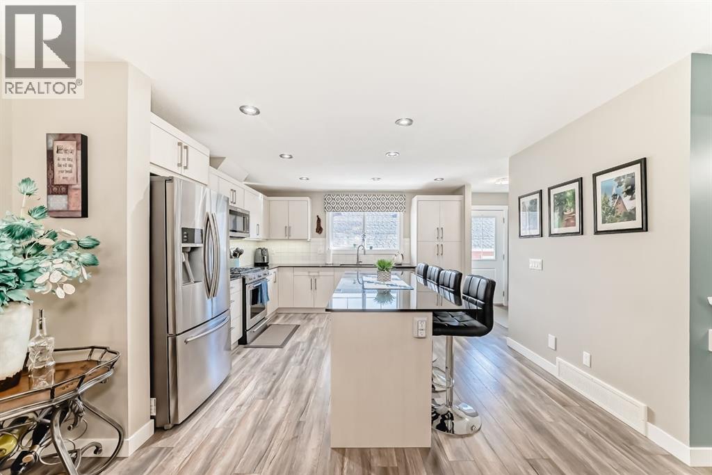 91 Baysprings Terrace, Airdrie, Alberta T4B 4A7 - Photo 4 - A2289515