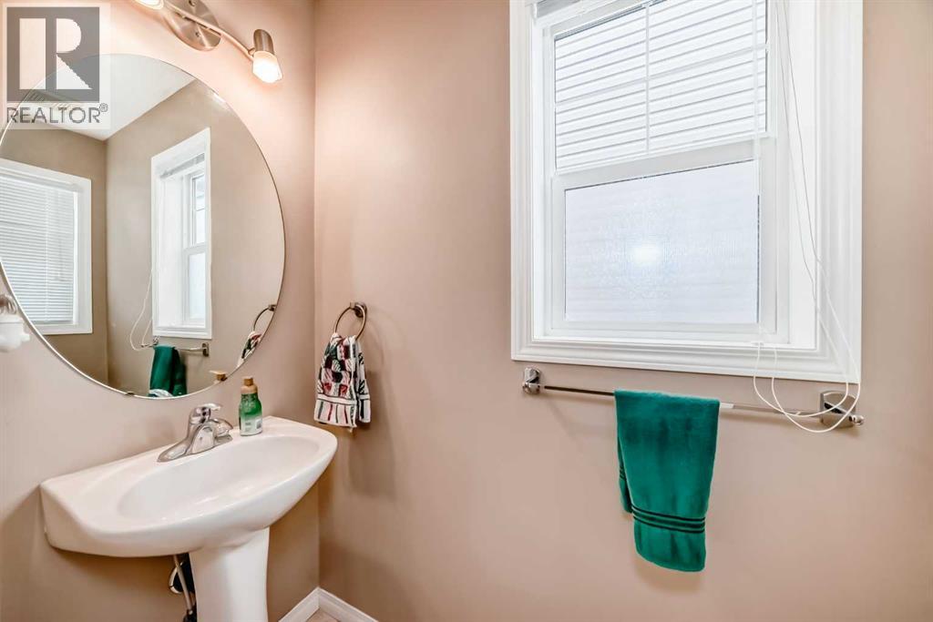 137 Luxstone Way SW, Airdrie, Alberta  T4B 3C2 - Photo 18 - A2291914