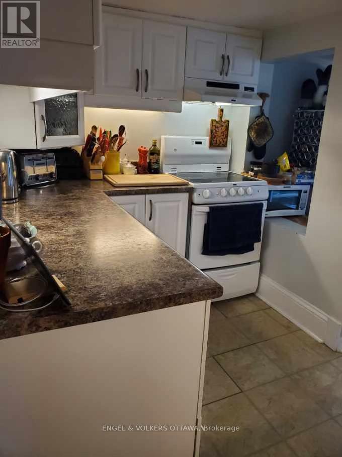 3 - 491 Mcleod Street, Ottawa, Ontario  K1R 5P7 - Photo 6 - X12905320