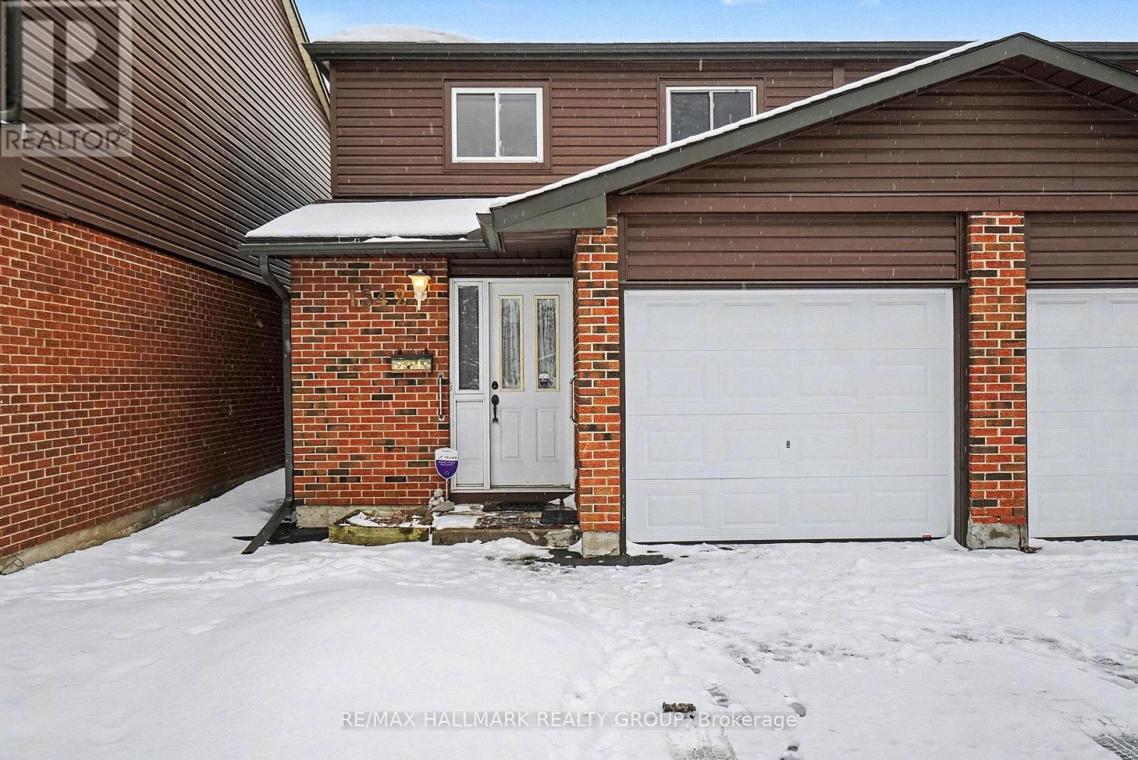 19 - 1542 Queensdale Avenue, Ottawa, Ontario  K1T 1R7 - Photo 2 - X12905358