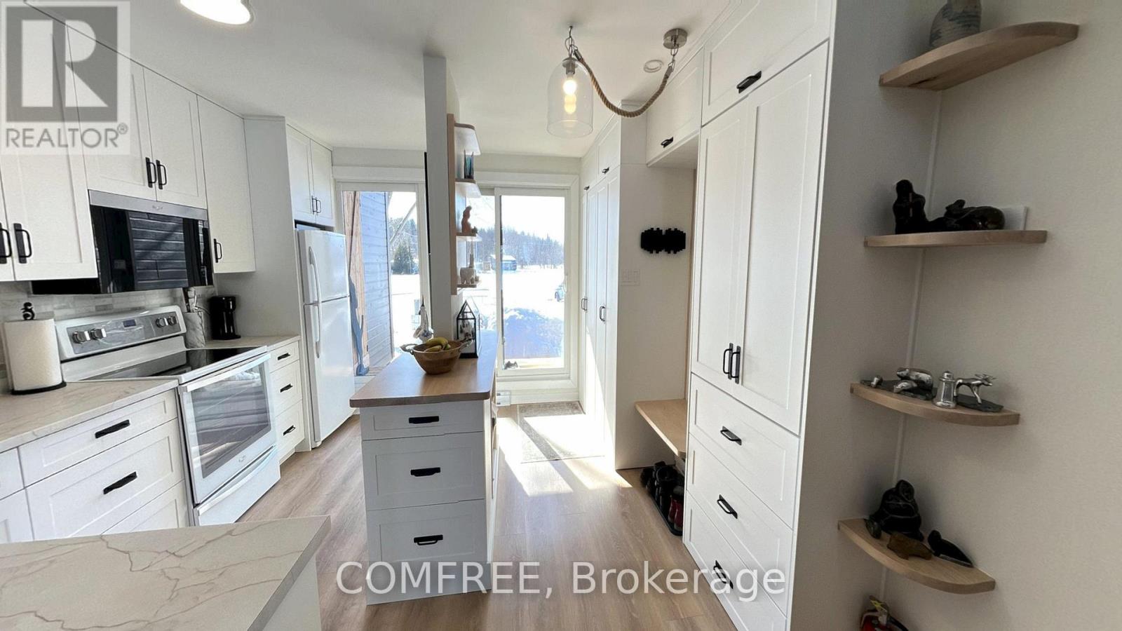 17 - 2890 Presqu'Île Road, Alfred And Plantagenet, Ontario  K0B 1J0 - Photo 6 - X12905438