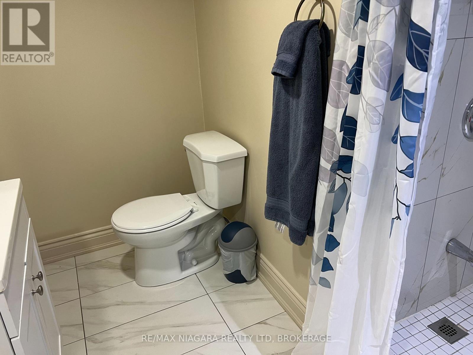 Lower Bedroom 2 - 3968 St Peter Street, Niagara Falls, Ontario  L2J 2N8 - Photo 25 - X12905378