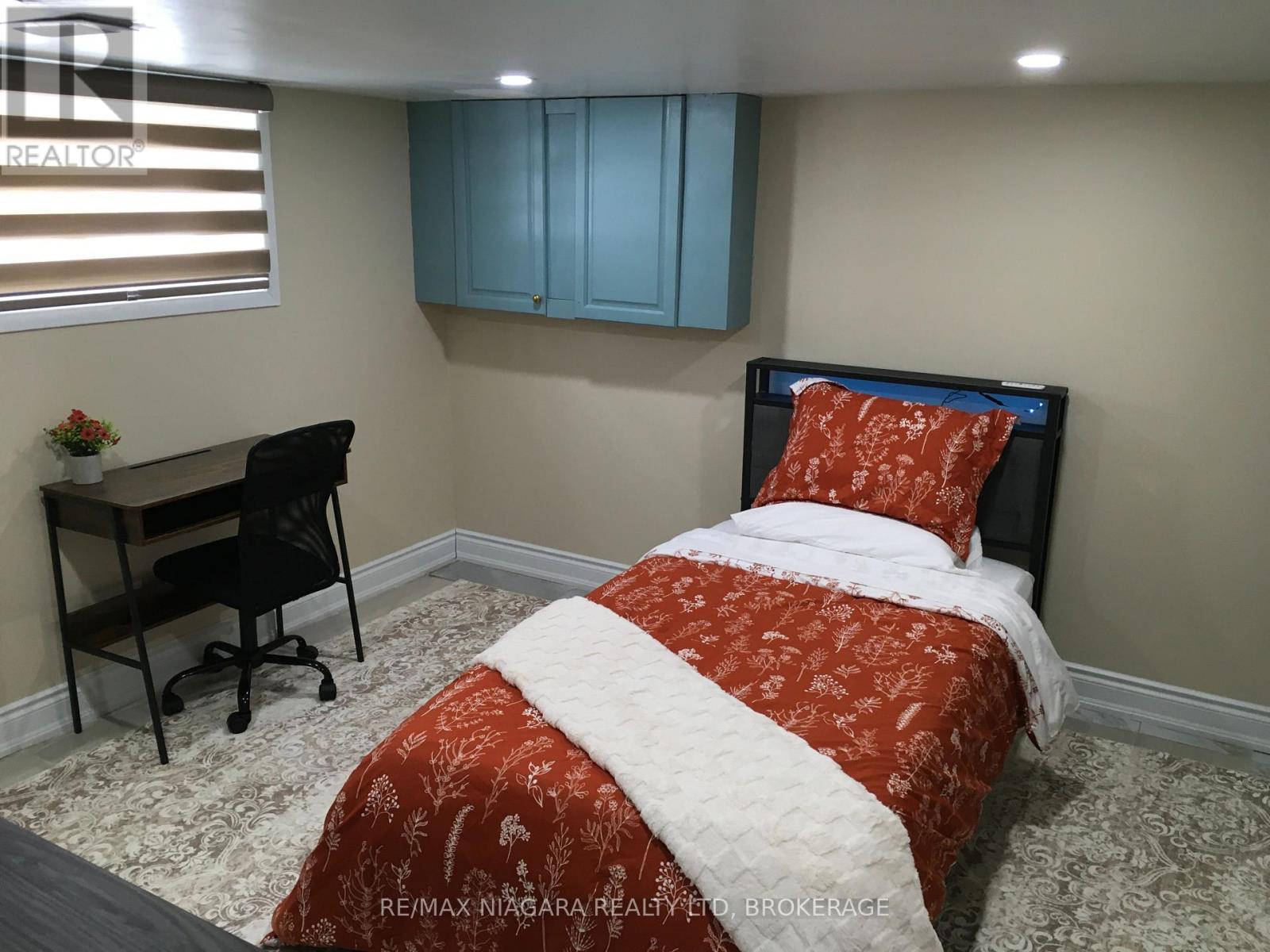 Lower Bedroom 2 - 3968 St Peter Street, Niagara Falls, Ontario  L2J 2N8 - Photo 3 - X12905378