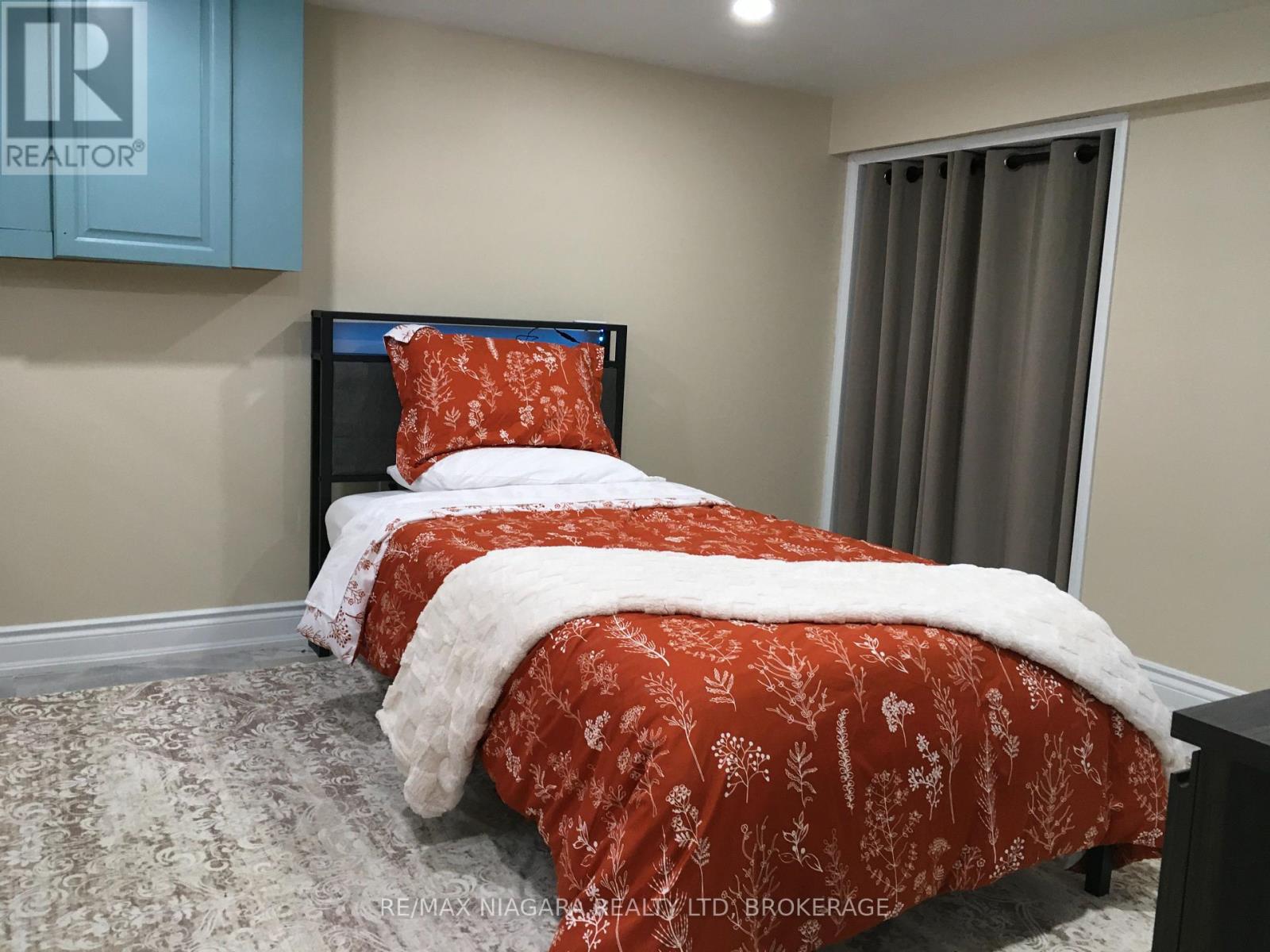 Lower Bedroom 2 - 3968 St Peter Street, Niagara Falls, Ontario  L2J 2N8 - Photo 5 - X12905378