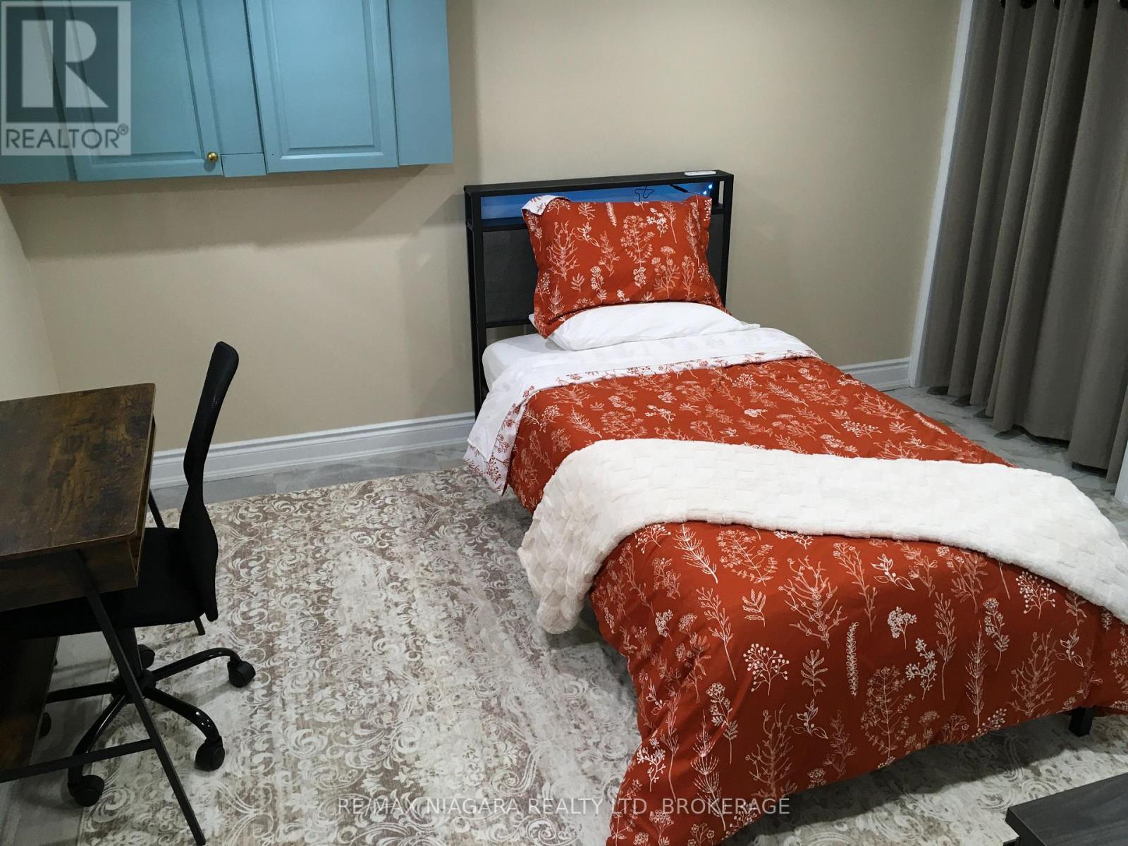 Lower Bedroom 2 - 3968 St Peter Street, Niagara Falls, Ontario  L2J 2N8 - Photo 6 - X12905378