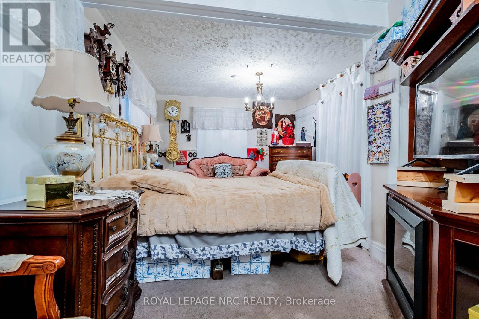 6490 Thorold Stone Road, Niagara Falls, Ontario  L2J 1B3 - Photo 26 - X12905382