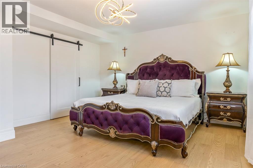 625 Sir Richard's Road, Mississauga, Ontario  L5C 1A3 - Photo 24 - 40813668