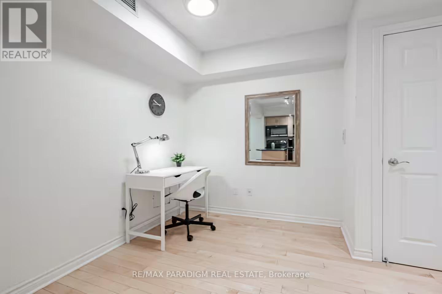 228 - 250 Wellington Street W, Toronto, Ontario  M5V 3P6 - Photo 8 - C12905380