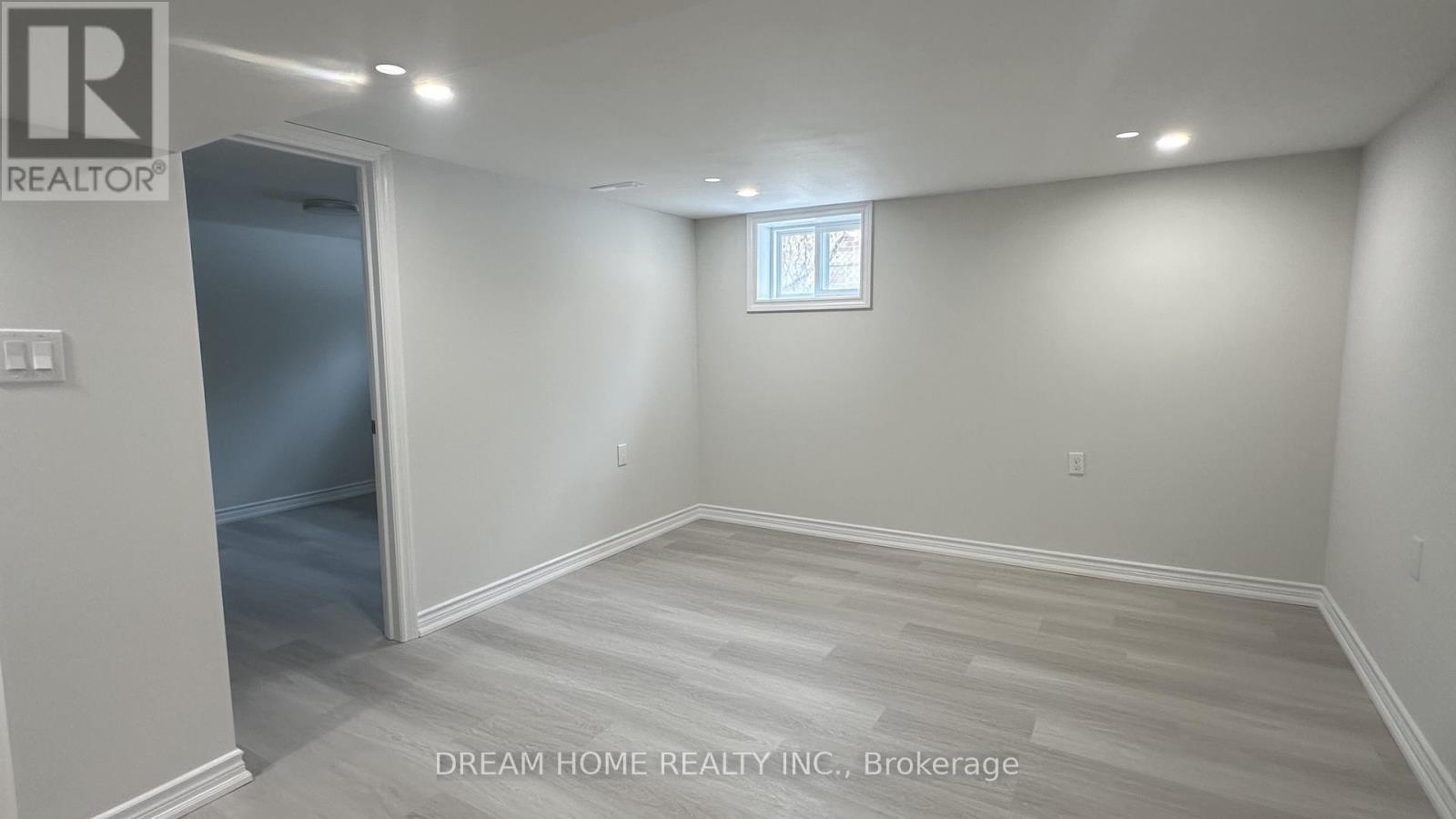 Basement #b - 6 Clementine Square, Toronto, Ontario M1G 2V7 - Photo 3 - E12905434