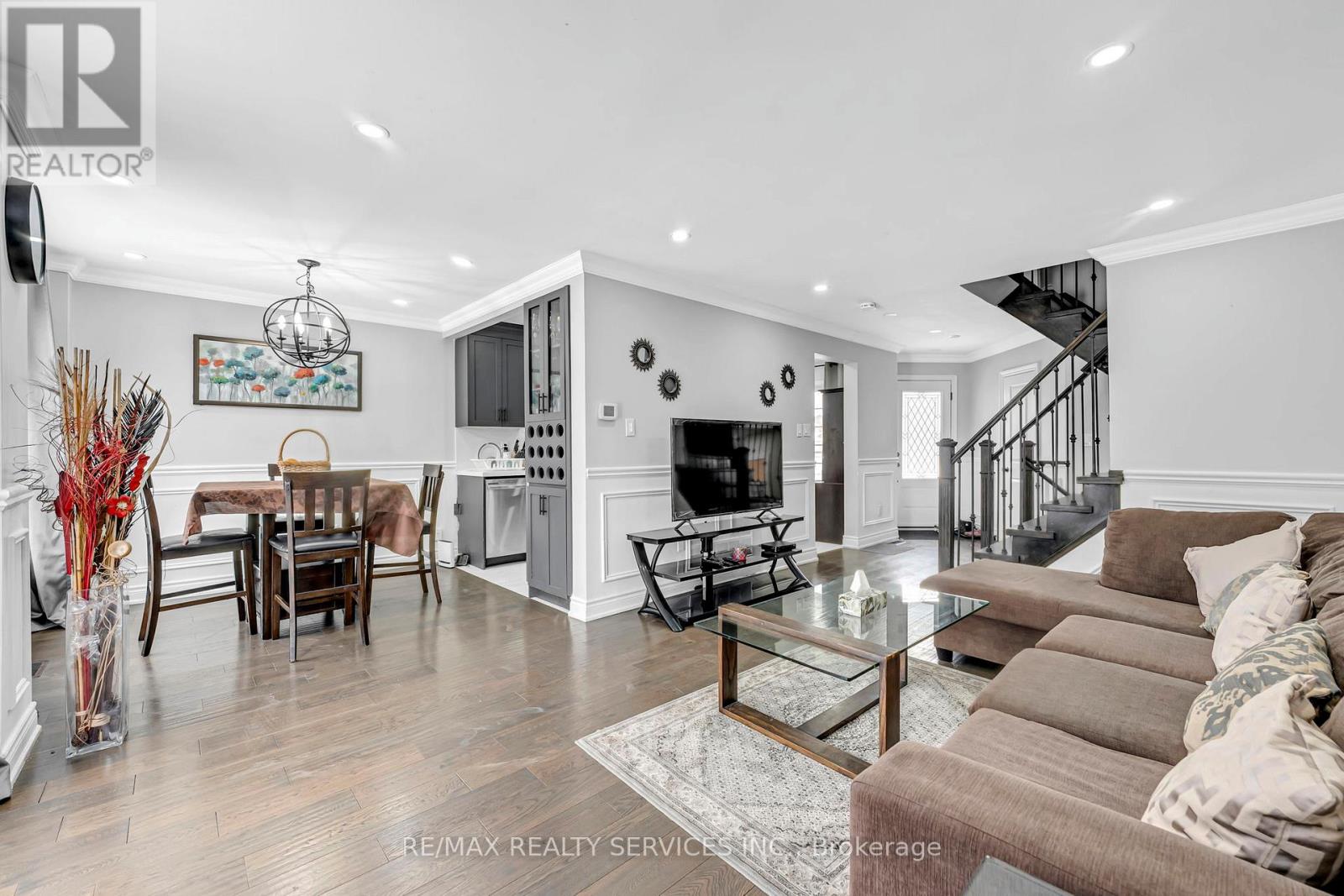 109 Millington Crescent, Ajax, Ontario  L1T 1R7 - Photo 6 - E12905450