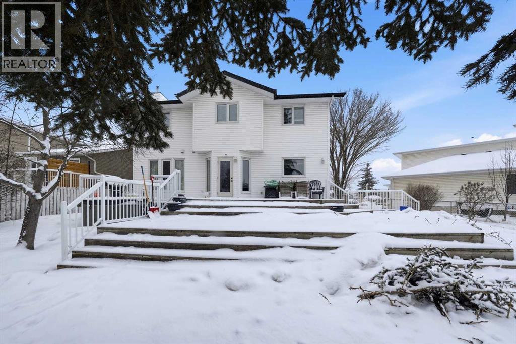 29 Dandell Close, Red Deer, Alberta T4R 2J3 - Photo 2 - A2292140