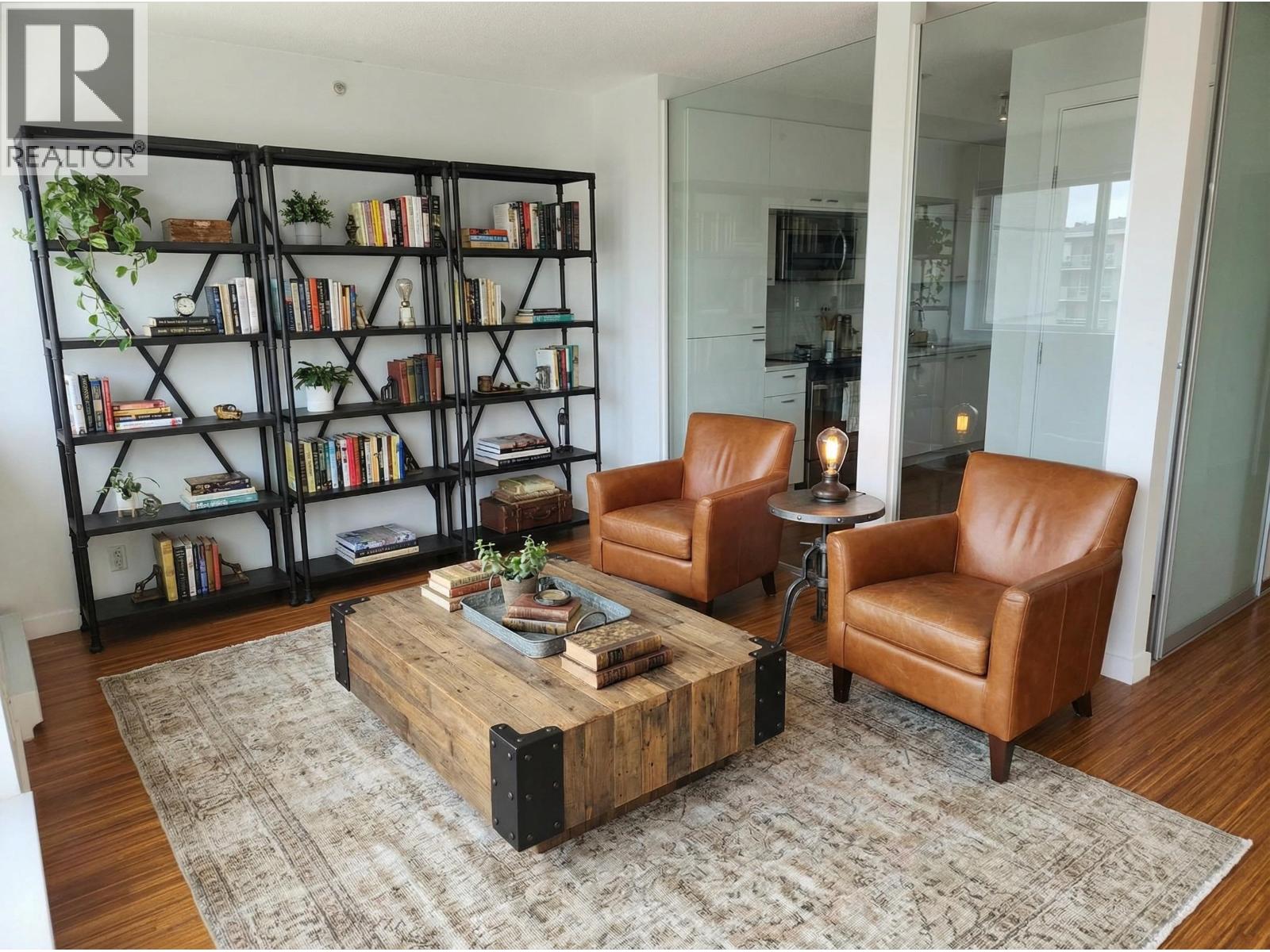 806 328 E 11TH AVENUE, Vancouver, British Columbia