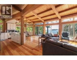 304 ESPLANADE ROAD, Keats Island, British Columbia