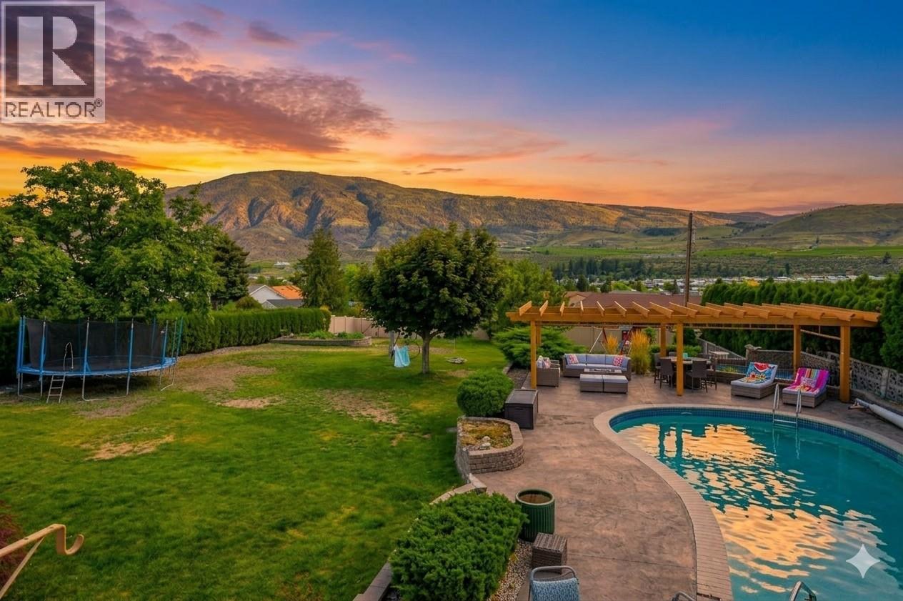 6521 Bellevue Drive, Oliver, British Columbia  V0H 1T4 - Photo 2 - 10364043