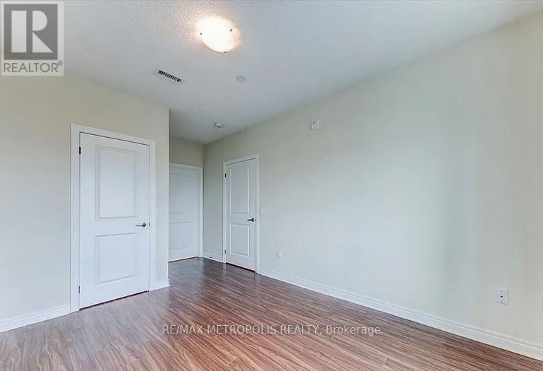 512 - 39 New Delhi Drive, Markham, Ontario  L3S 0E1 - Photo 10 - N12905352