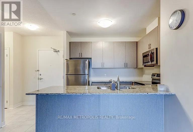 512 - 39 New Delhi Drive, Markham, Ontario  L3S 0E1 - Photo 4 - N12905352