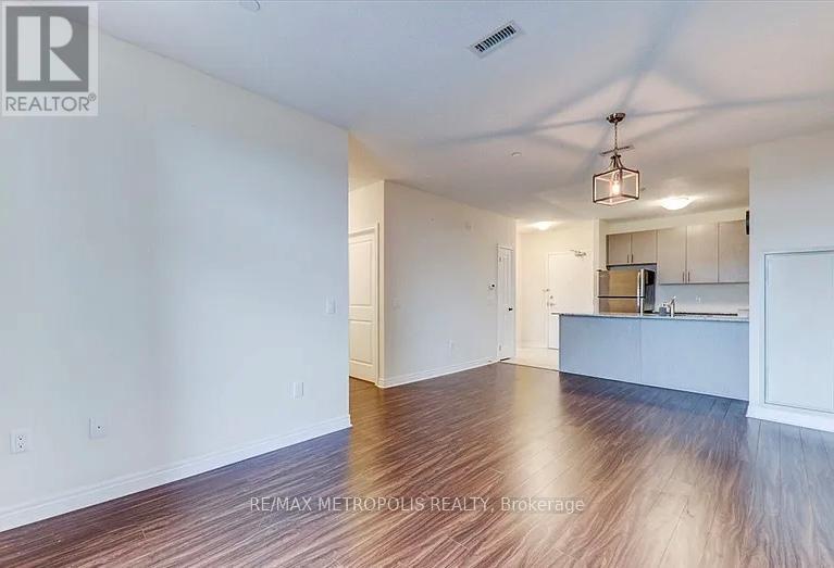 512 - 39 New Delhi Drive, Markham, Ontario  L3S 0E1 - Photo 7 - N12905352