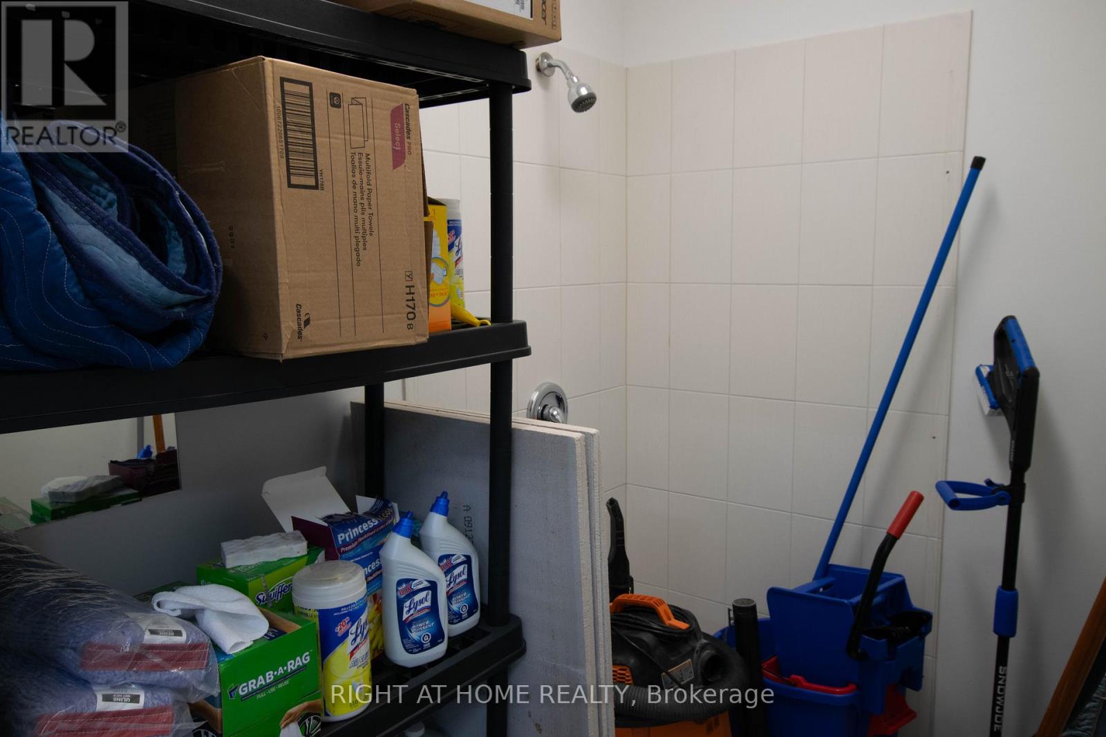 4 & 5 - 38 Innovator Avenue, Whitchurch-Stouffville, Ontario  L4A 0Y2 - Photo 16 - N12905396