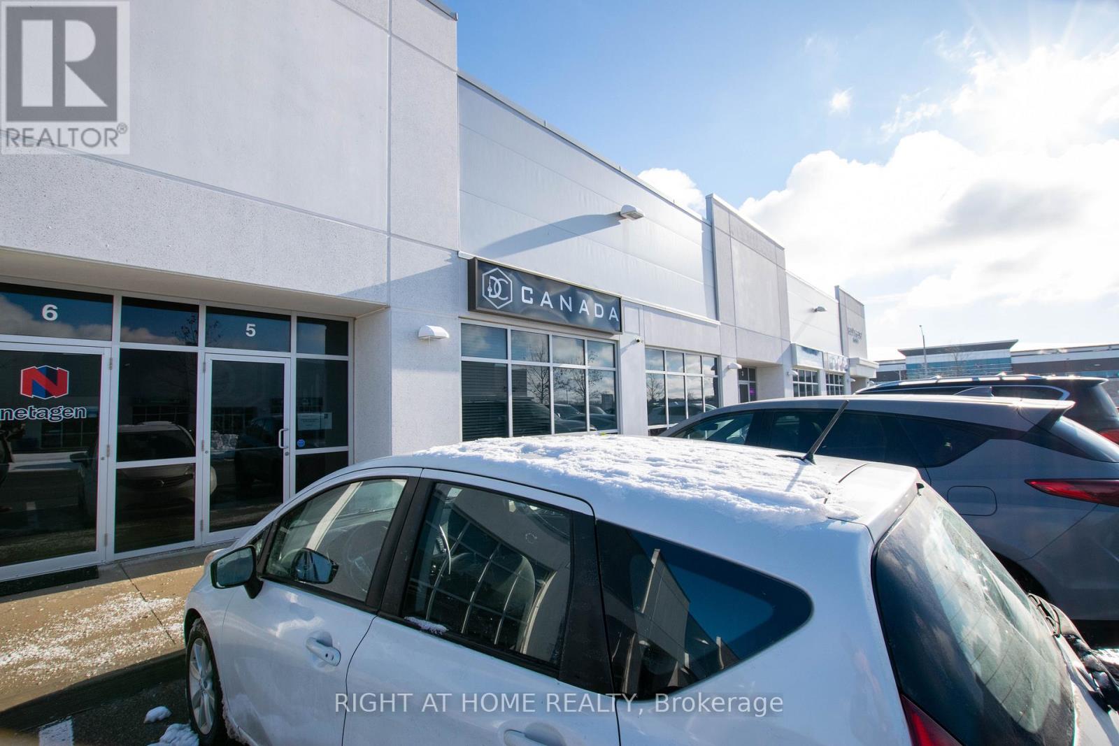 4 & 5 - 38 Innovator Avenue, Whitchurch-Stouffville, Ontario  L4A 0Y2 - Photo 2 - N12905396