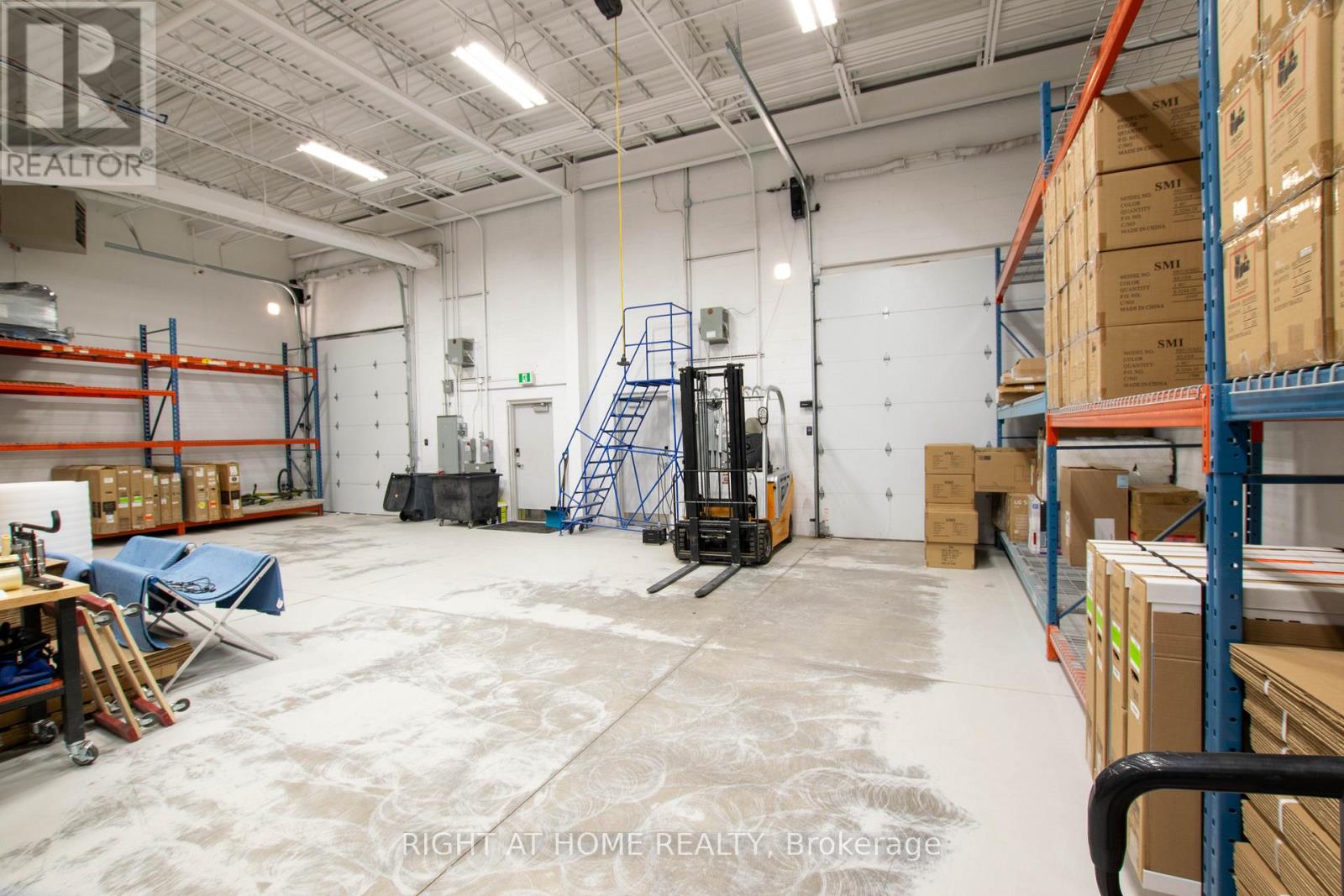 4 & 5 - 38 Innovator Avenue, Whitchurch-Stouffville, Ontario  L4A 0Y2 - Photo 7 - N12905396