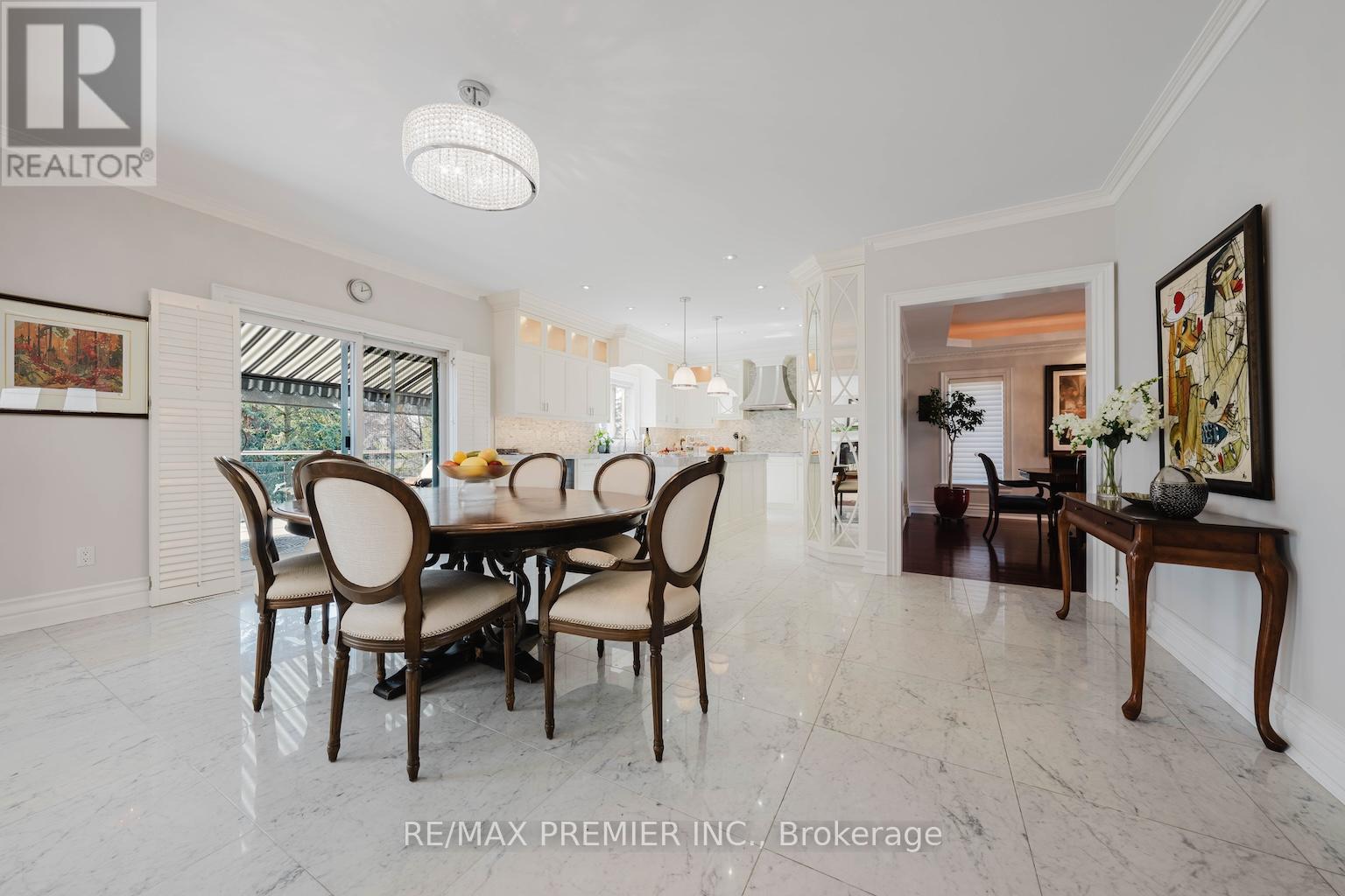 85 Gregory Scott Drive, Vaughan, Ontario  L4H 1K7 - Photo 6 - N12905422