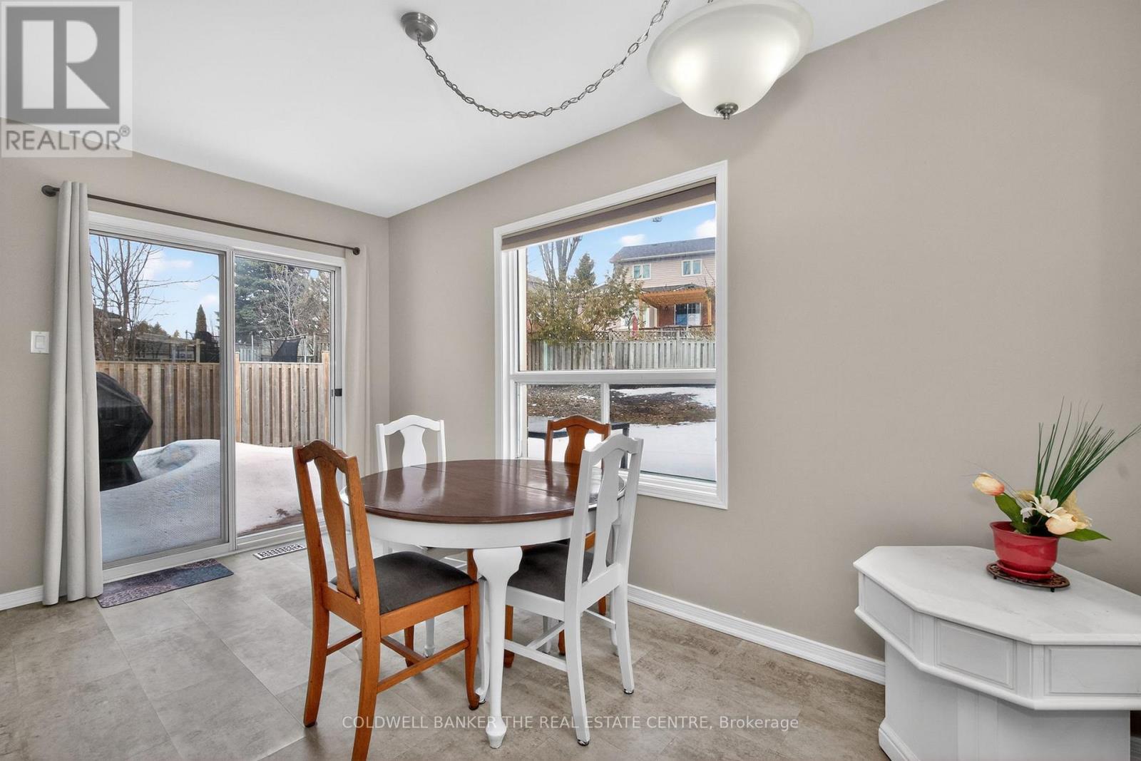 1 Mcdougall Drive, Barrie (West Bayfield), Ontario  L4N 7J1 - Photo 7 - S12905316