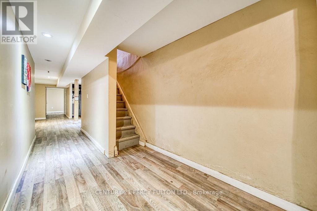 1606 Queen Street W, Toronto, Ontario M6R 1A8 - Photo 17 - W12905334