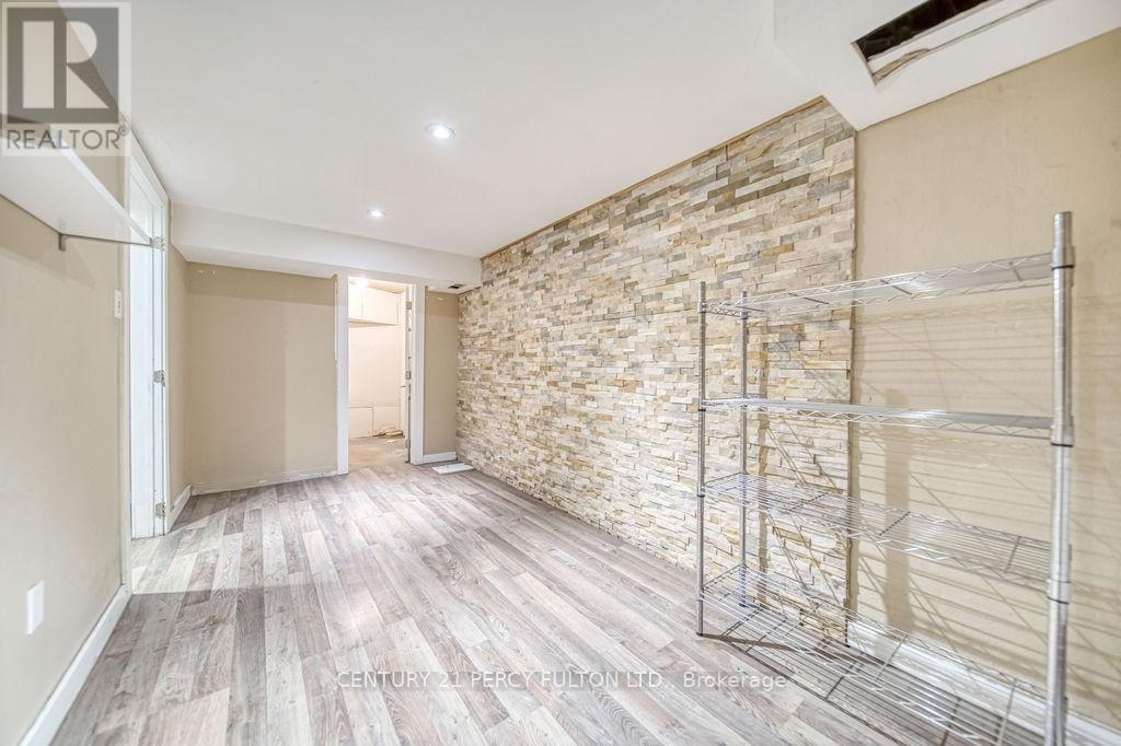 1606 Queen Street W, Toronto, Ontario M6R 1A8 - Photo 24 - W12905334