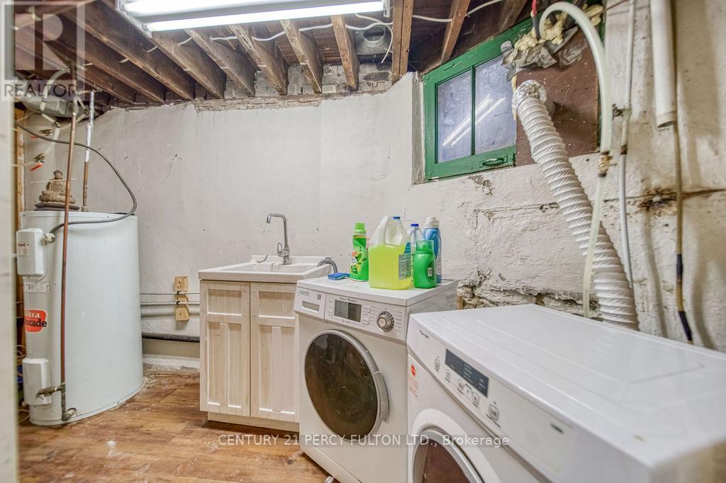 1606 Queen Street W, Toronto, Ontario M6R 1A8 - Photo 27 - W12905334