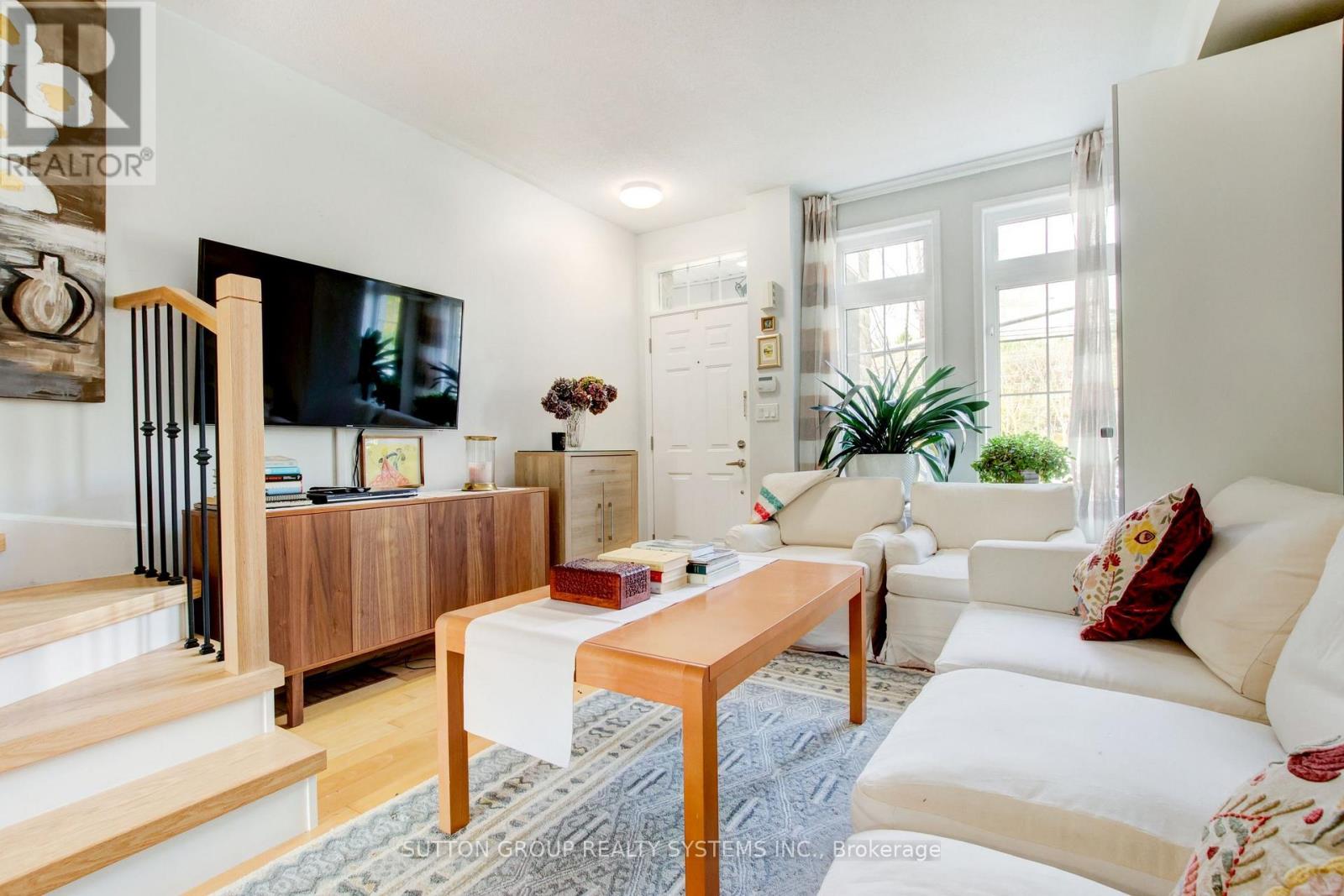 85 - 119b The Queensway, Toronto, Ontario  M6S 5B7 - Photo 10 - W12905356