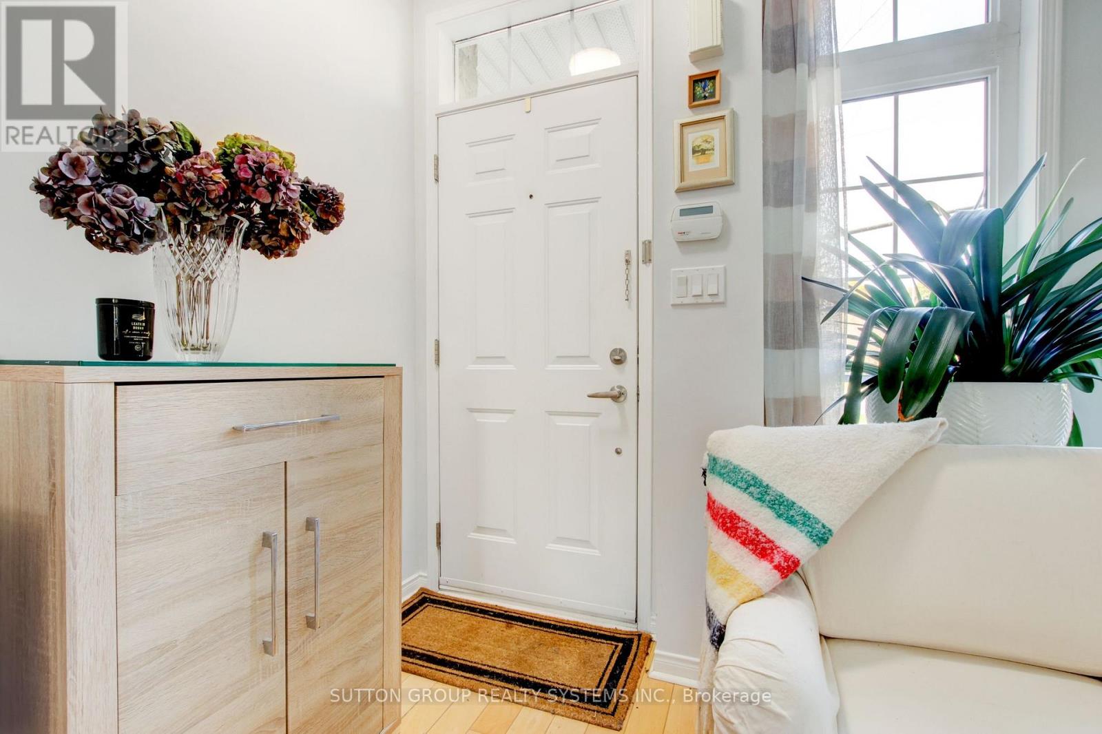 85 - 119b The Queensway, Toronto, Ontario  M6S 5B7 - Photo 7 - W12905356