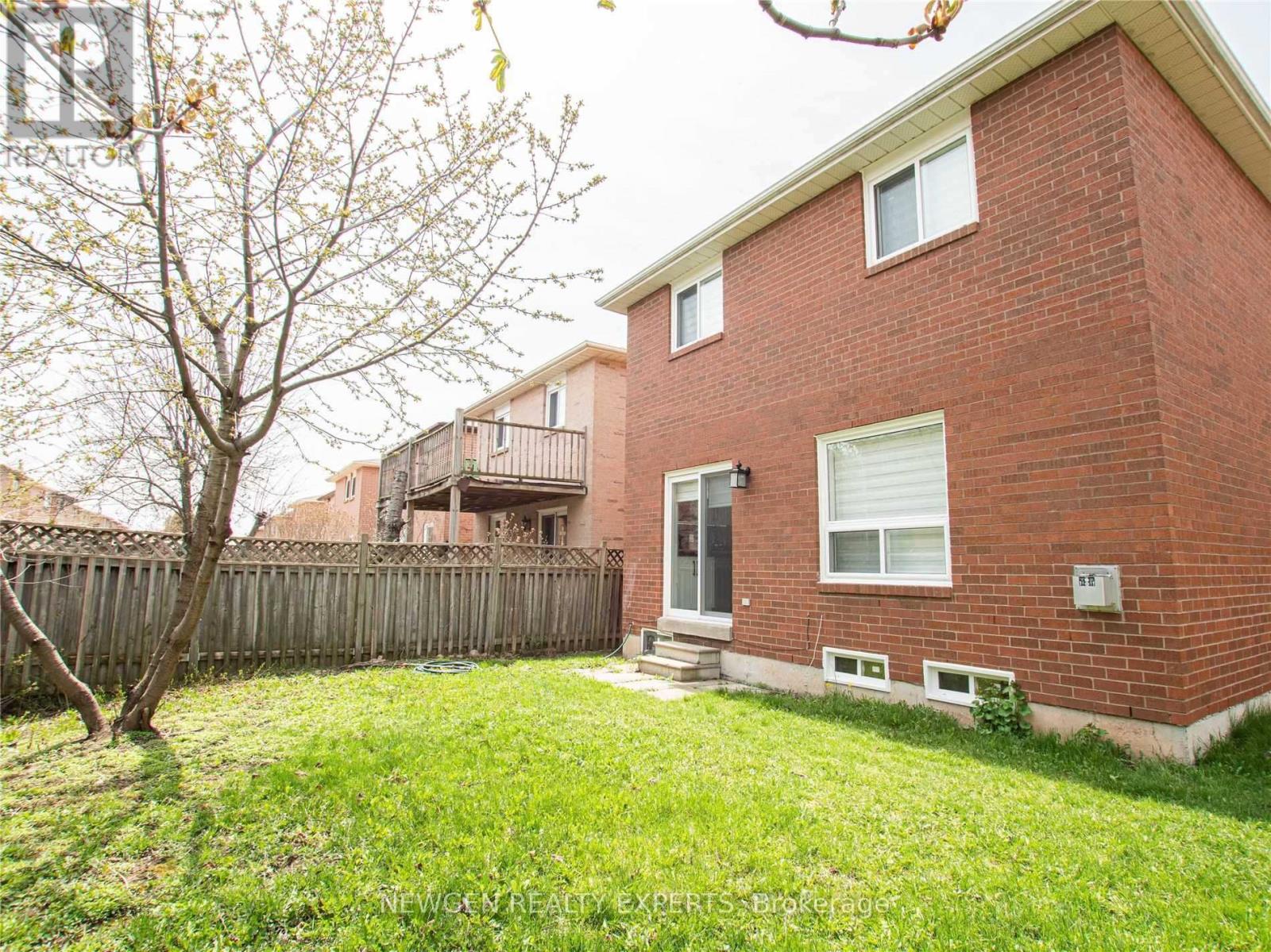 Main Fl - 134 Muirland Crescent N, Brampton, Ontario  L6X 4G1 - Photo 14 - W12905360