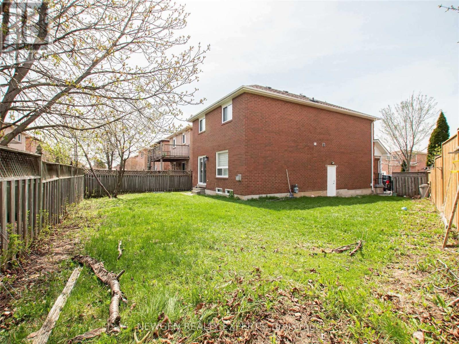 Main Fl - 134 Muirland Crescent N, Brampton, Ontario  L6X 4G1 - Photo 16 - W12905360