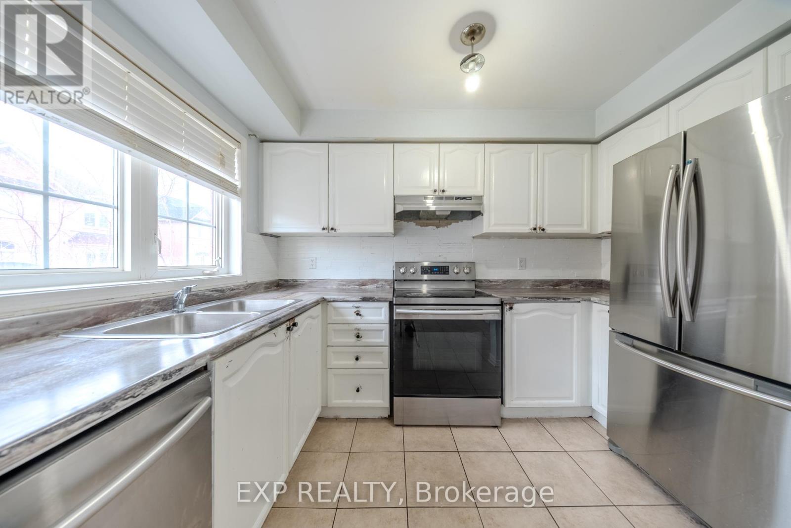 85 Bernard Avenue, Brampton, Ontario  L6Y 5S3 - Photo 16 - W12905364