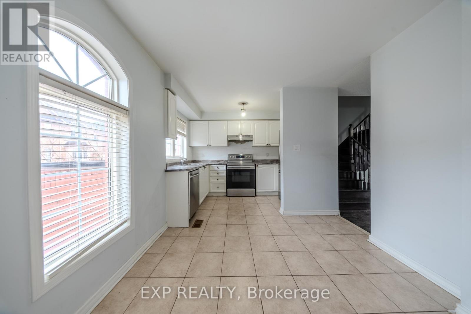 85 Bernard Avenue, Brampton, Ontario  L6Y 5S3 - Photo 18 - W12905364