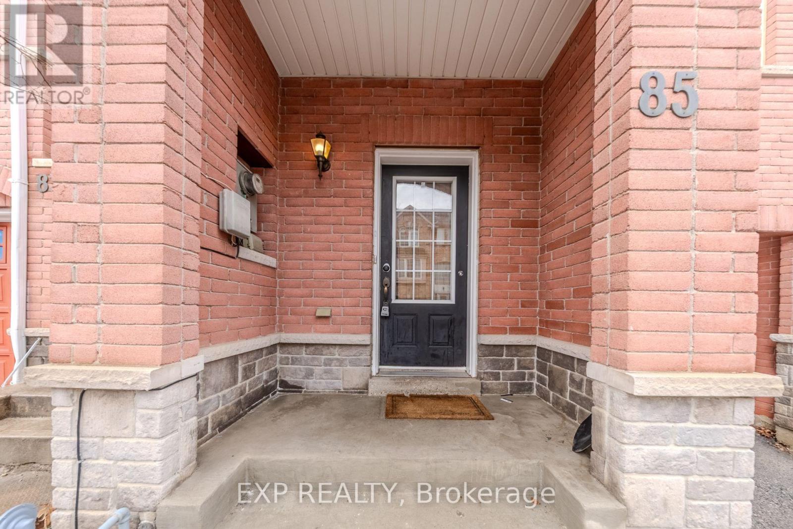 85 Bernard Avenue, Brampton, Ontario  L6Y 5S3 - Photo 4 - W12905364
