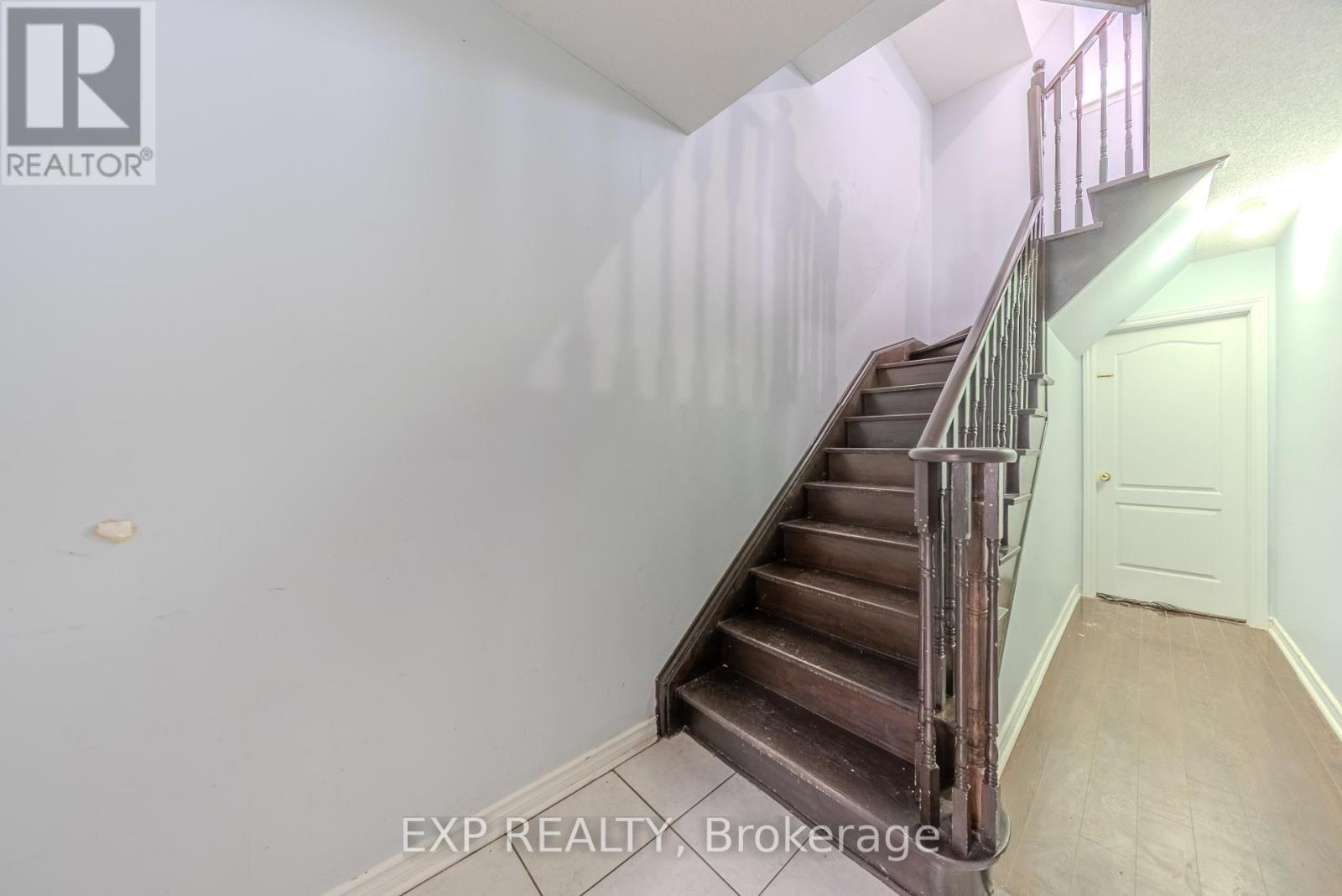 85 Bernard Avenue, Brampton, Ontario  L6Y 5S3 - Photo 6 - W12905364