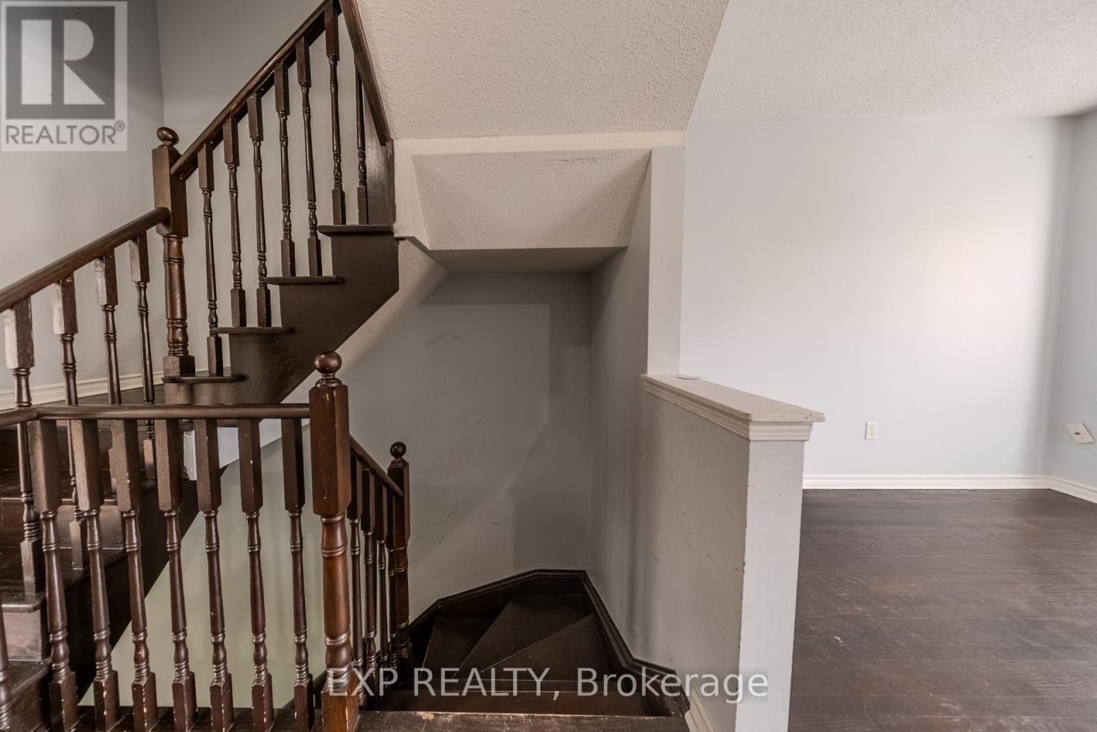 85 Bernard Avenue, Brampton, Ontario  L6Y 5S3 - Photo 8 - W12905364