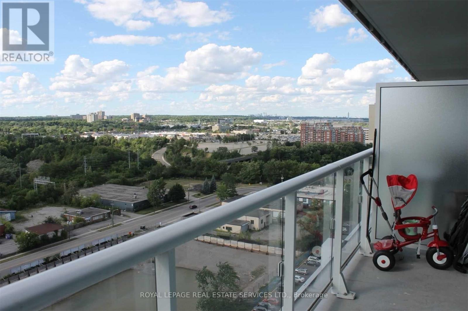 1513 - 55 Speers Road, Oakville, Ontario  L6K 3R6 - Photo 10 - W12905370