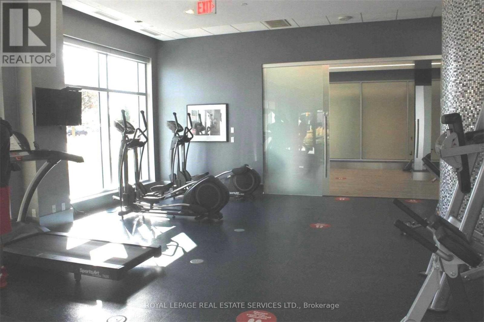 1513 - 55 Speers Road, Oakville, Ontario  L6K 3R6 - Photo 13 - W12905370