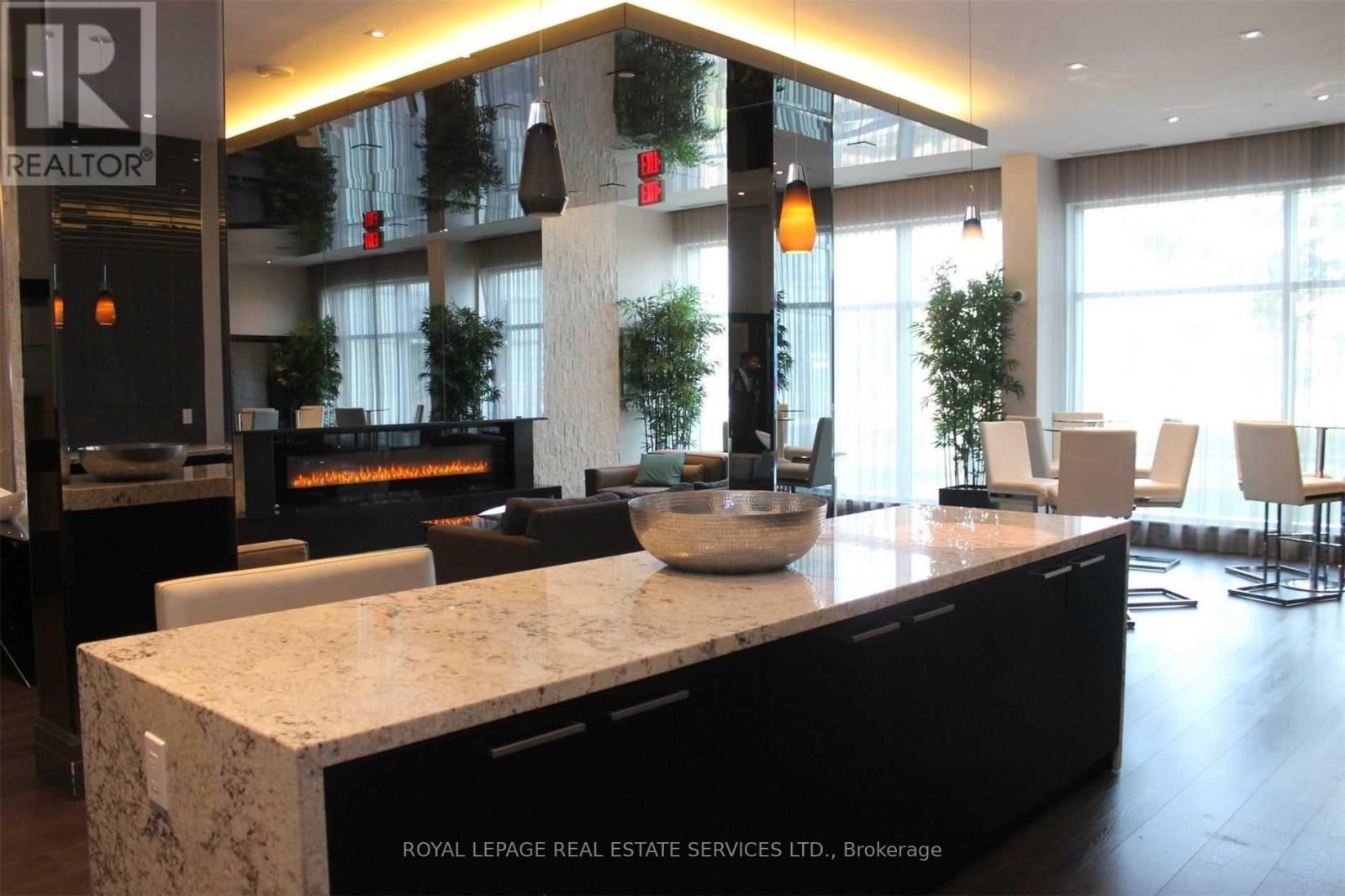 1513 - 55 Speers Road, Oakville, Ontario  L6K 3R6 - Photo 16 - W12905370