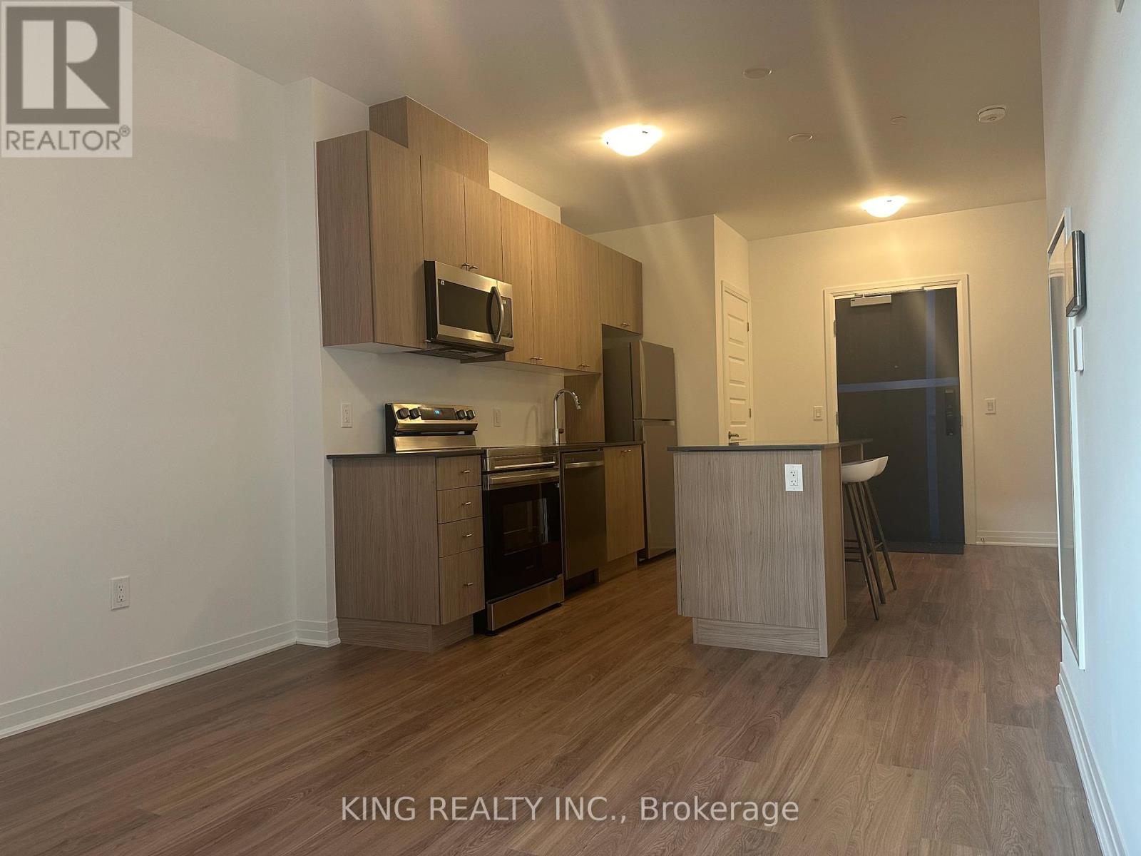 114 - 480 Gordon Krantz Avenue, Milton, Ontario  L9E 1Z4 - Photo 2 - W12905392